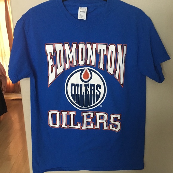 π· 2/$25 π· Oilers T-shirt NWOT